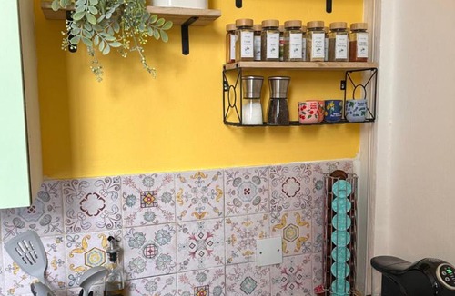 Hackney Apartment | Stylish Dalston Studio