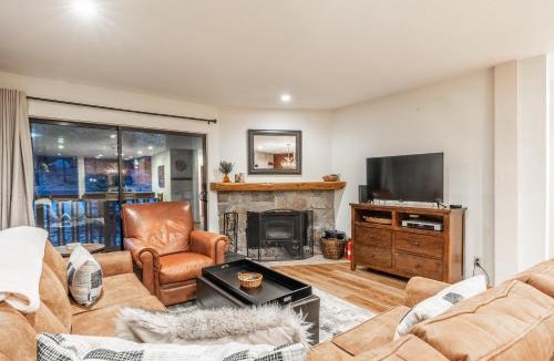 Mammoth Lakes House | Summit #269 - 2 Bedrm 2 Bathrm Condo - Walk To Eagle Lodge Lifts
