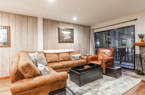 Mammoth Lakes House | Summit #269 - 2 Bedrm 2 Bathrm Condo - Walk To Eagle Lodge Lifts
