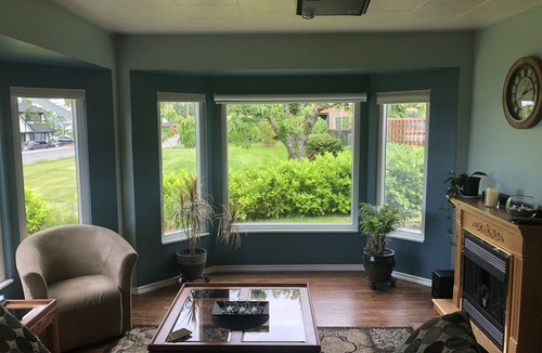 Chemainus Cottage | Sunny Saltair Seaview Cottage with Private Hot Tub