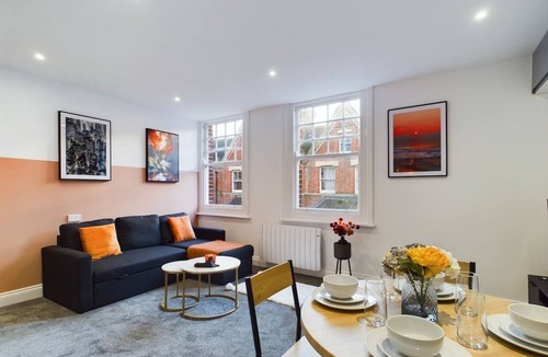 Eastbourne Apartment | Sunset Penthouse | Central Eastbourne | Sleeps 10