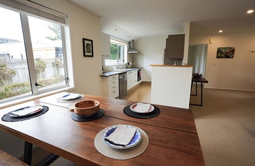 Titahi Bay House | Sunset Shores at Titahi Bay by Aotearoa Escapes
