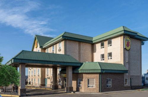 Leduc Hotel | Super 8 by Wyndham Edmonton International Airport