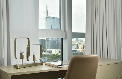 Centro Direzionale Apartment | Superior two-room apartment with city view - Torre Galfa Milan | A Experiences