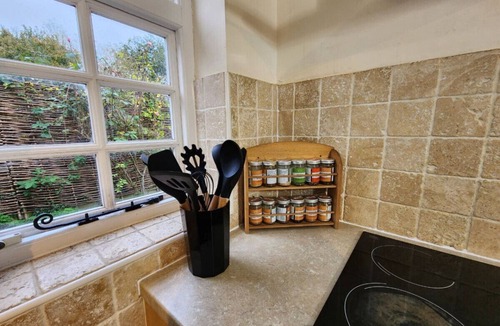 Kidlington Other | Swan Cottage 2-Bed-Netflix-Parking-Nature-Canal