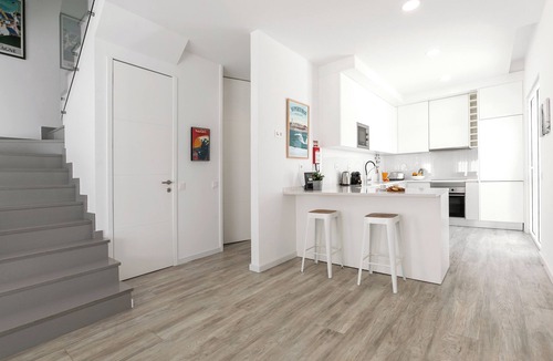 Peniche Apartment | Swell House - Stylish Baleal Beach Apartment