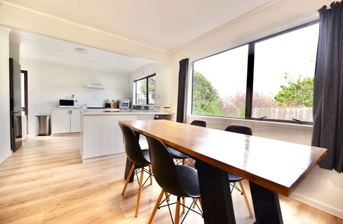 Coopers Beach Apartment | Tamarillo Bach - Your Relaxing Beach Escape in Coopers Beach