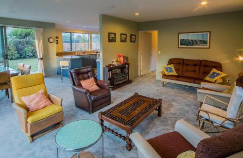 Marahau House | Tasman Treat - Marahau Holiday Home