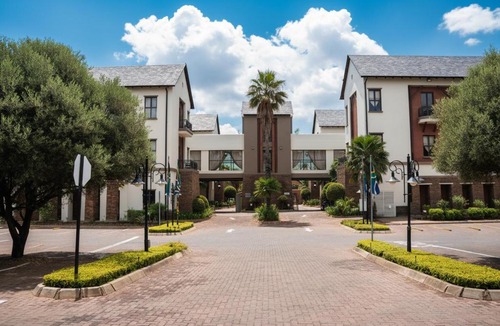 Centurion Hotel | Tayfin Royale Hotel & Conference Centre