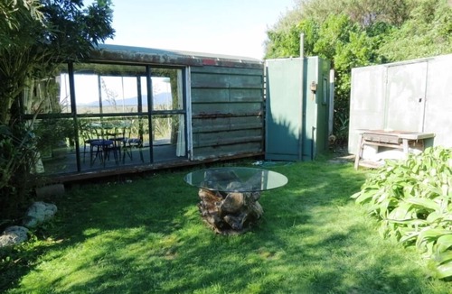 Palliser Bay House | Te Rakau Cabins - a wildlife haven and retreat