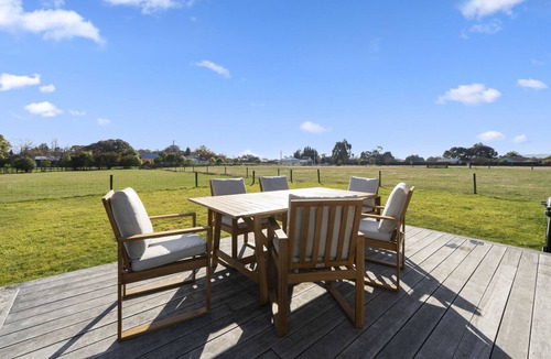 Martinborough House | Te Whare Hipi - Martinborough Holiday Home