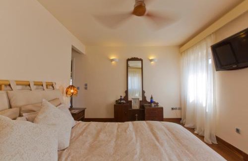Old Town Apartment | Tenedos Loft Apartment