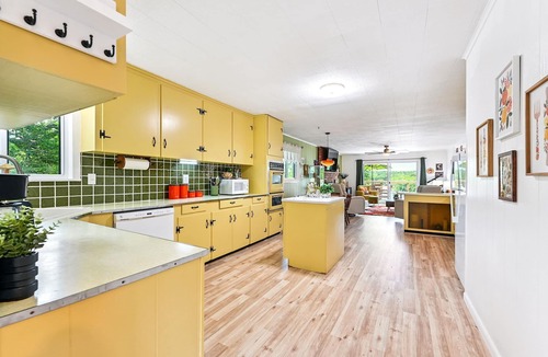 Eucha House | That 70's House! Lake front w Boat & Fishing Dock, Hot Tub & Fire Pits in Eucha!