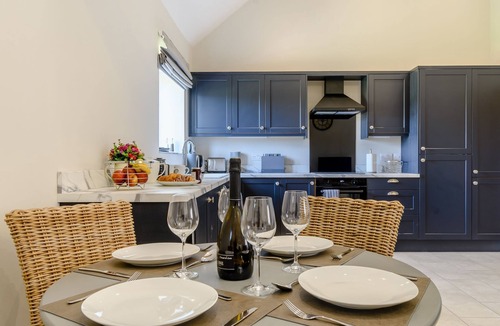 Newark Cottage | The Barley Store - UK32650