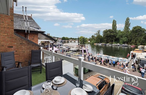 Henley House | The Boathouse - Unique Riverside Living in Henley