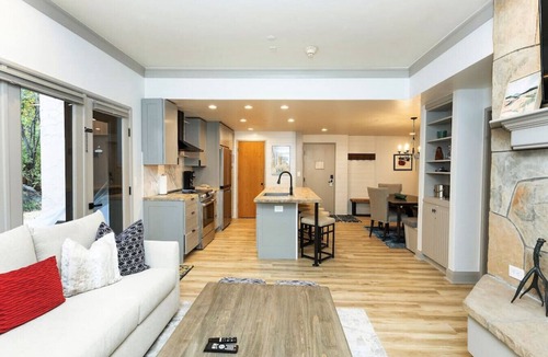 Beaver Creek Condo | The Charter - True Ski In/Out with Privacy