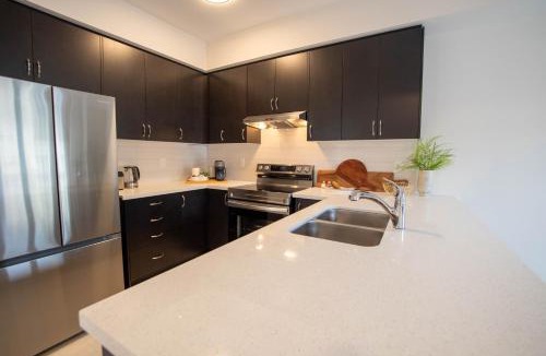 Ancaster Apartment | The Cozy Corner