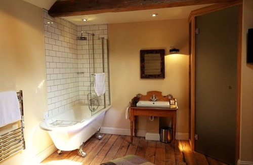 Saffron Walden Hotel | The Cross Keys