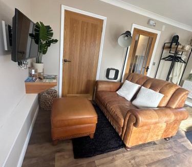 Freshwater Apartment | The Cwtch,Self Contained Coastal Annex Freshwater