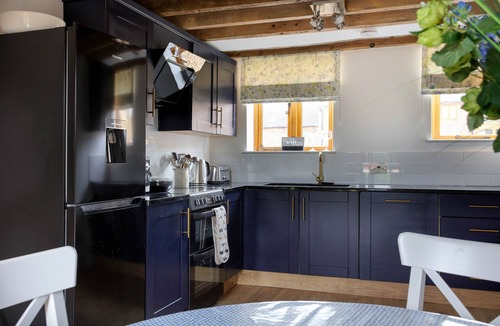 Ashby-de-la-Zouch House | The Dairy 2 bedroomed barn conversions sleeps 4+2 on the sofa
