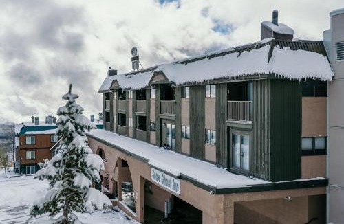 Big White Ski Resort Apartment | The Dorm Ski-In Ski-Out Studio, Pool and Gym
