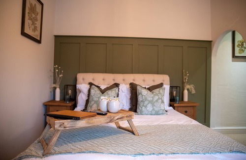 Whatstandwell Bed & Breakfast | The Family Tree