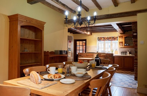 Dalbury Lees Cottage | The Farmhouse