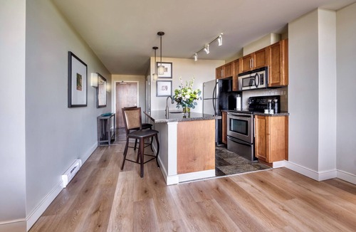 James Bay Hotel | The Oswego Hotel
