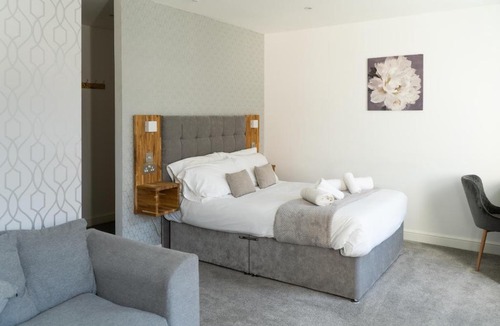 Spalding Bed & Breakfast | The Red Lion Hotel