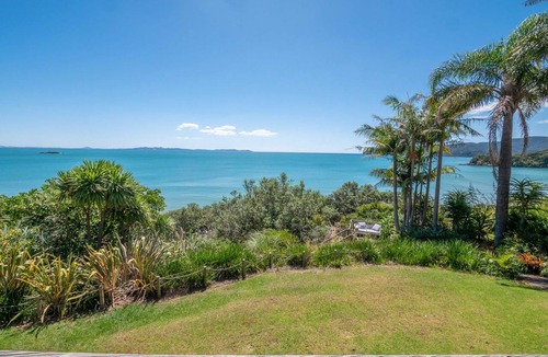 Coopers Beach House | The Sands - Beach house with private access to Coopers Beach
