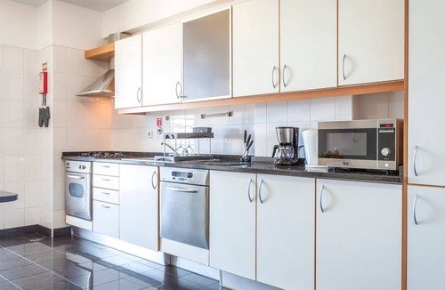 Se Apartment | The Seaside Apartment by LovelyStay