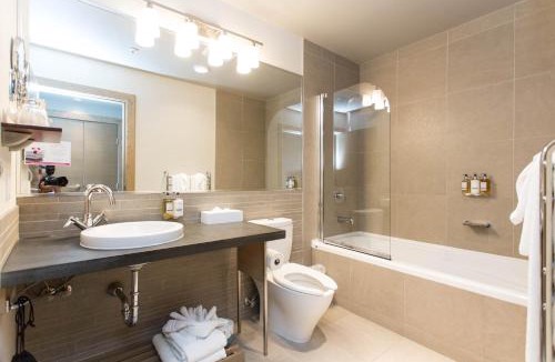 Booktown Hotel | The Sidney Pier Hotel & Spa