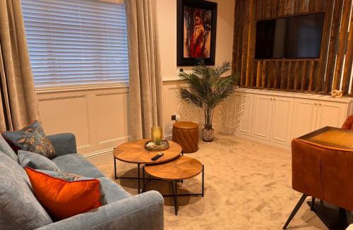 Ashby-de-la-Zouch Apartment | The Snug -Air conditioned-