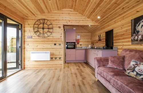 Derbyshire Cottage | THE STY, romantic, with hot tub in Hatton, Derbyshire