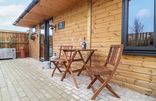 Derbyshire Cottage | THE STY, romantic, with hot tub in Hatton, Derbyshire