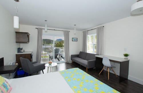 Norris Point Hotel | The Tides Inn