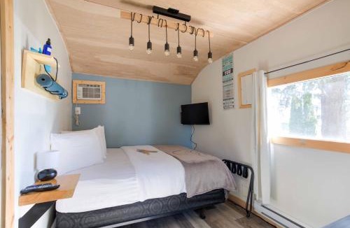 Creston Hotel | The Valley View Cabins and Event Center