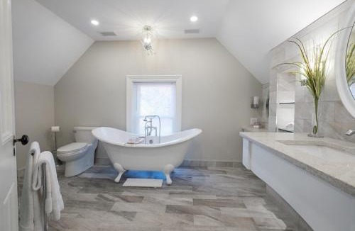 Westport Bed & Breakfast | The Victorian Luxury Suites