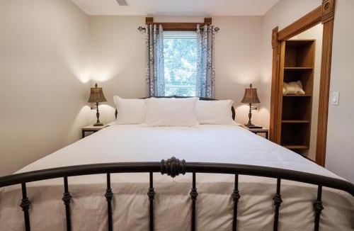 Westport Bed & Breakfast | The Victorian Luxury Suites