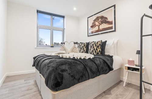 Leicester City Centre Apartment | The Viridian Vault Leicester, City Centre Apartment, Free WiFi, Netflix , Parking