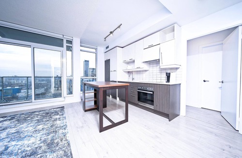 Wellington Place Apartment | The Well Downtown