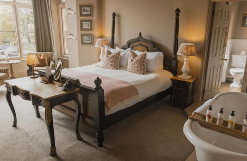 Stamford Hotel | The William Cecil