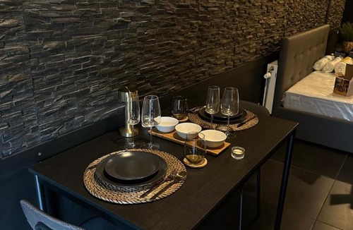 Courcelles Apartment | Thera Priva chambre de luxe