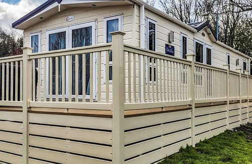 Bumble's Green House | This stylish and contemporary holiday home is great for a family getaway.