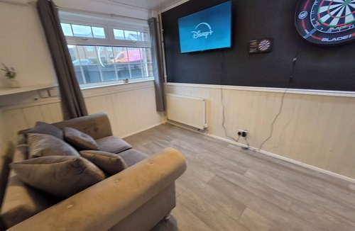 Northampton House | Thornhill Suit