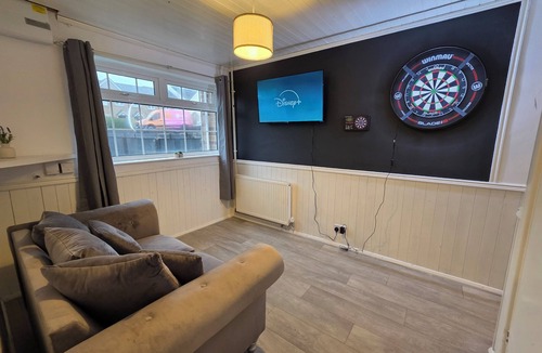 Northampton House | Thornhill Suit