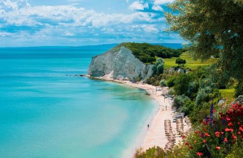 Kavarna Resort | Thracian Cliffs Golf & Beach Resort
