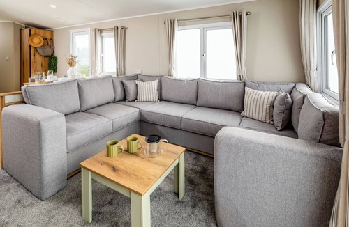 Whittlesey House | Three bedroom caravan, ideal for families and angling groups.