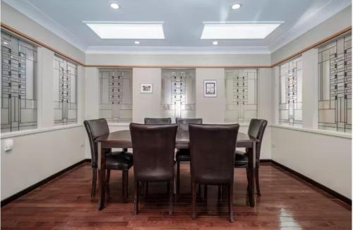 Waterford Valley House | Timeless 3br Mid-century Modern St Johns Gem