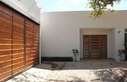 Marbella House | Top Hill Ocean View Home, Vista Bella